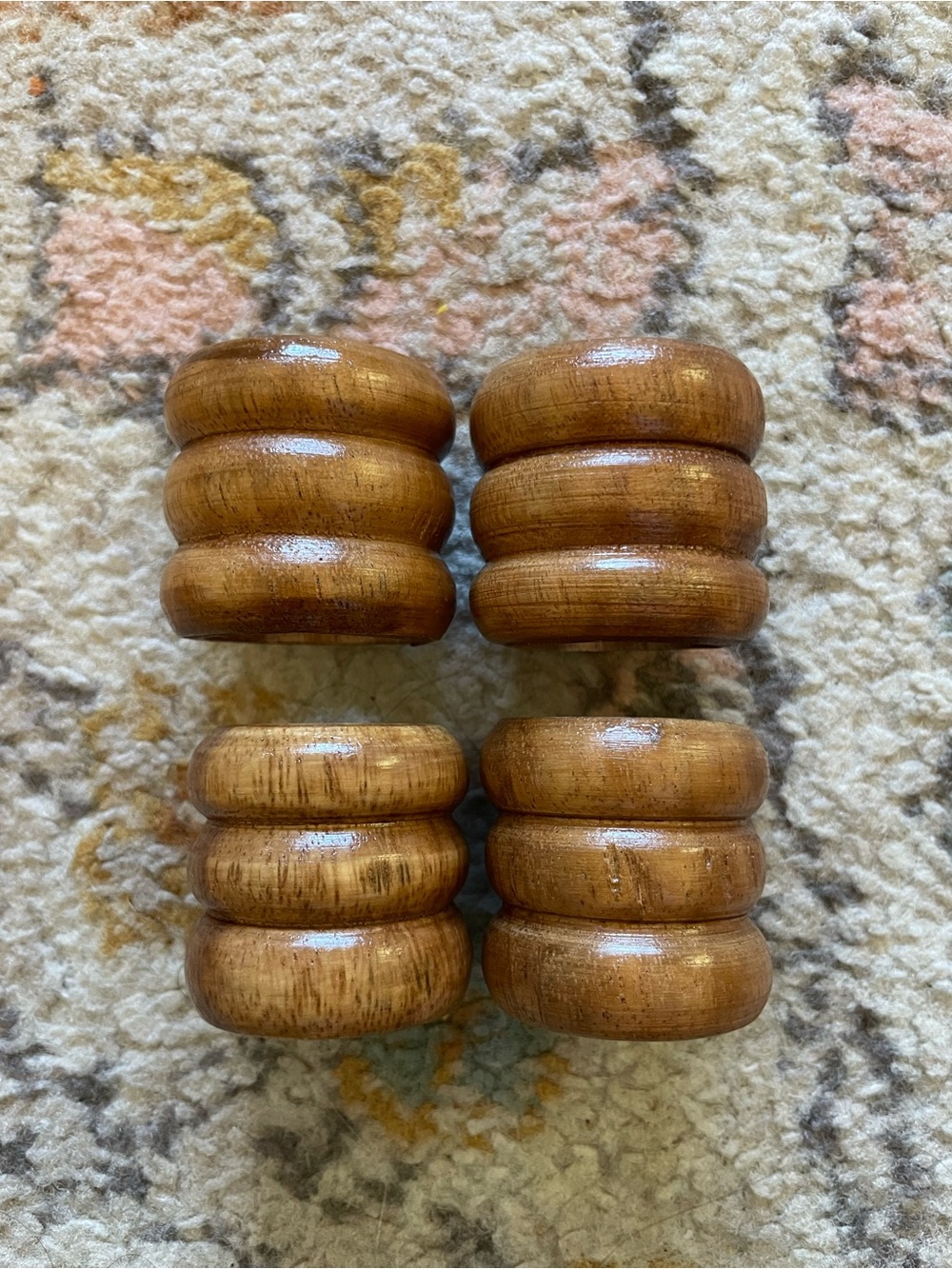 Set of 4 vintage wood napkin rings